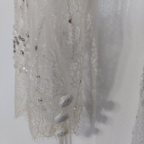 Isabelle Armstrong "Katherine" Wedding Gown - Picture 5 of 10